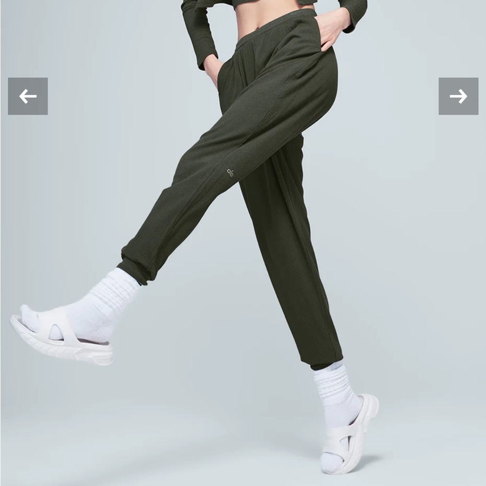 alo yoga High-Waist Ribbed Whisper Pant XS